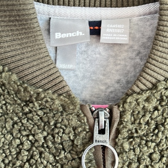 🆕 BENCH FLEECE GREEN BOMBER JACKET SIZE XS - Picture 8 of 10